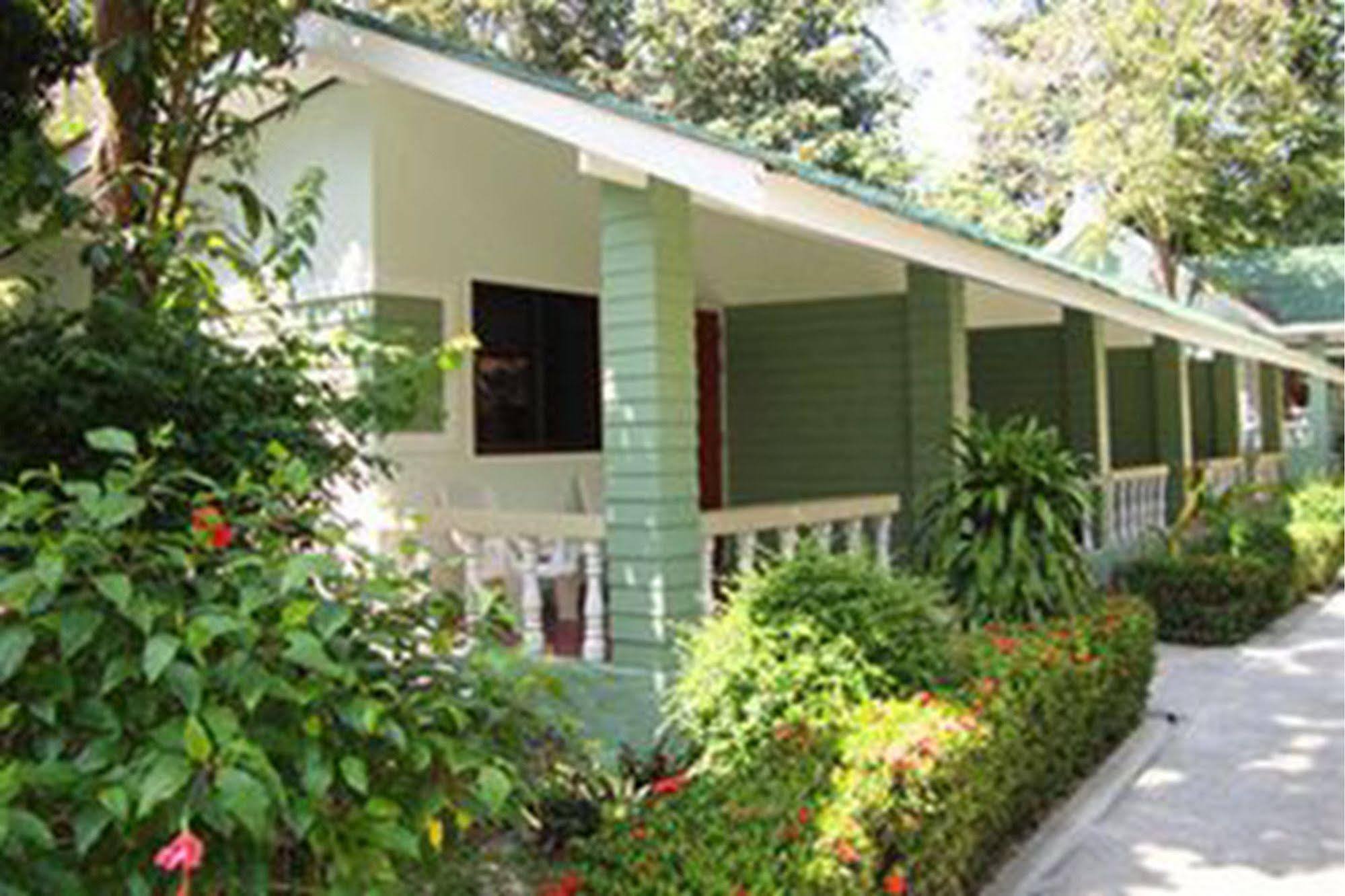 Malibu Samed Resort Koh Samet Esterno foto