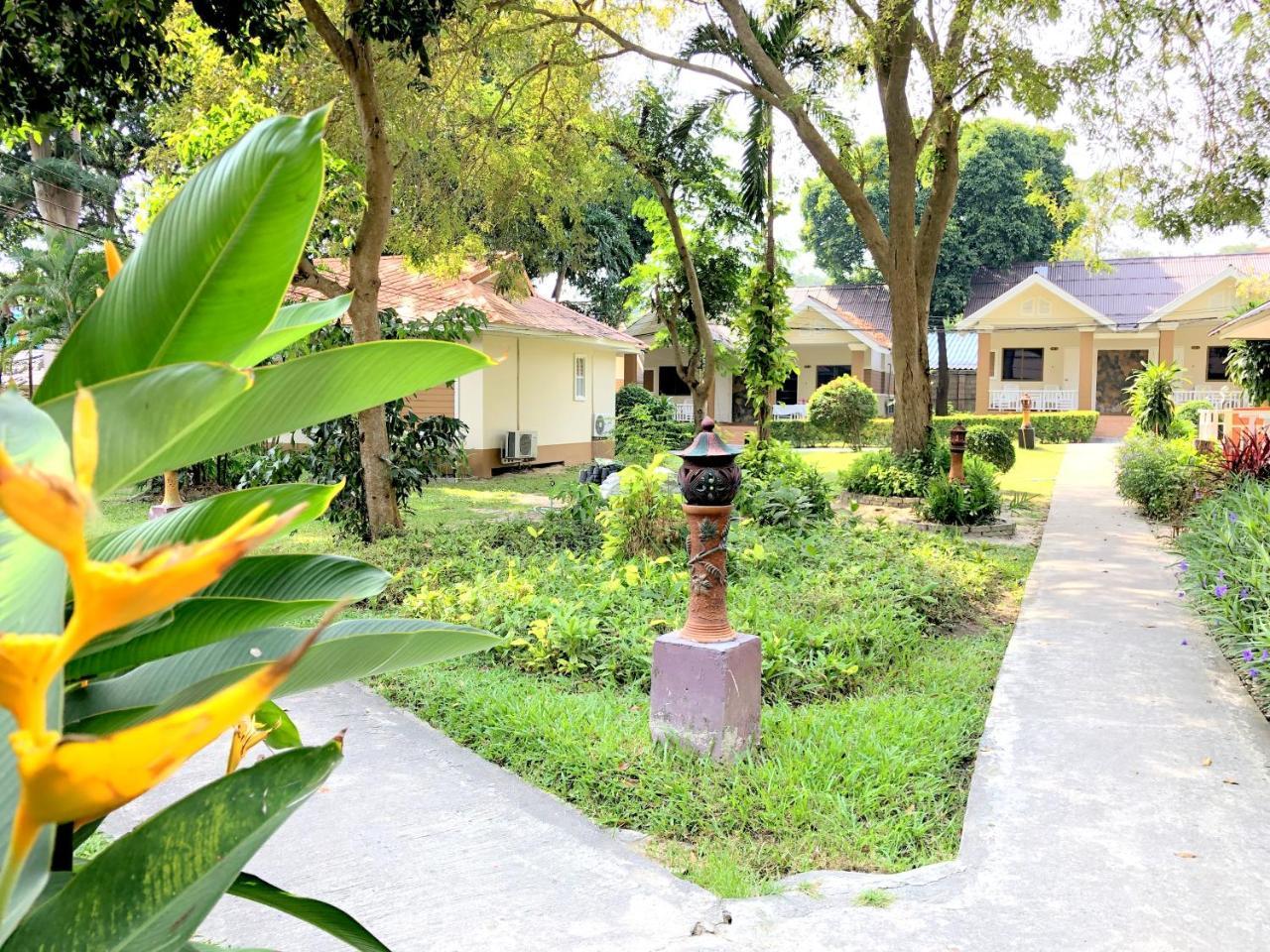 Malibu Samed Resort Koh Samet Esterno foto